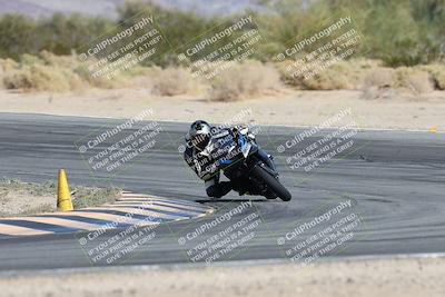 media/Nov-16-2025-Race Pace (Sun) [[8c5fa54630]]/Non Verified Riders (1st 20 Minutes)/2-Turn 10 (1010am)/